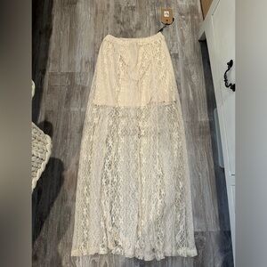 Billabong lace layered skirt small